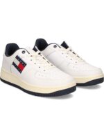 TOMMY HILFIGER Erkek Beyaz Sneaker ürününü fashadora.com.tr üzerinden güvenle satın alabilirsiniz.