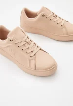 TOMMY HILFIGER Casual Leather Cupsole Sneaker ürününü fashadora.com.tr üzerinden güvenle satın alabilirsiniz.