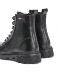 TOMMY HILFIGER Leather Deri Lace Up Bot ürününü fashadora.com.tr üzerinden güvenle satın alabilirsiniz.