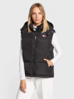 TOMMY JEANS Alaska Kadın Puffer Vest Yelek ürününü fashadora.com.tr üzerinden güvenle satın alabilirsiniz.